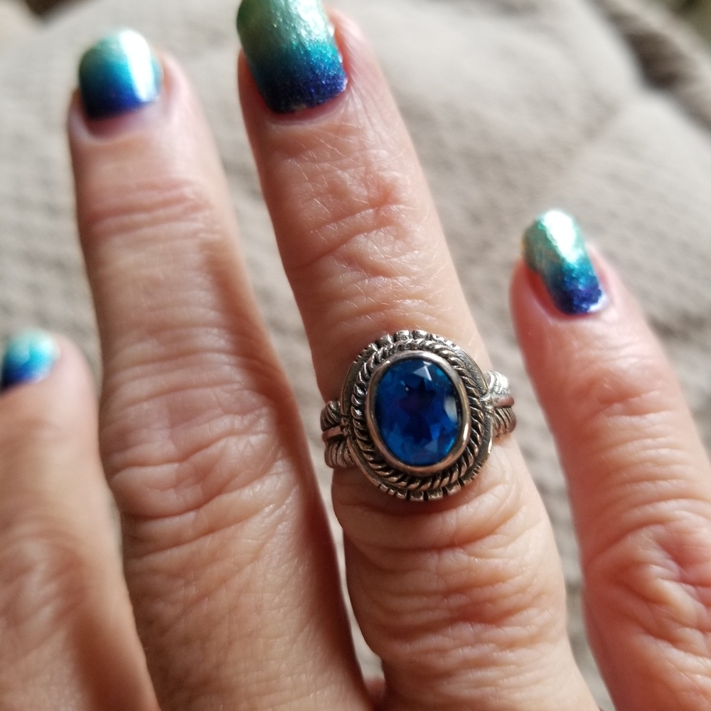 Womens ring